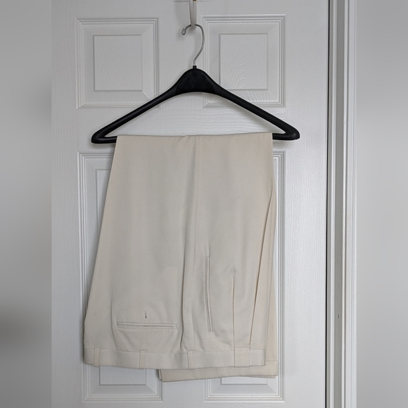 Men's Cream suit, size 48L - Picture 4 of 7